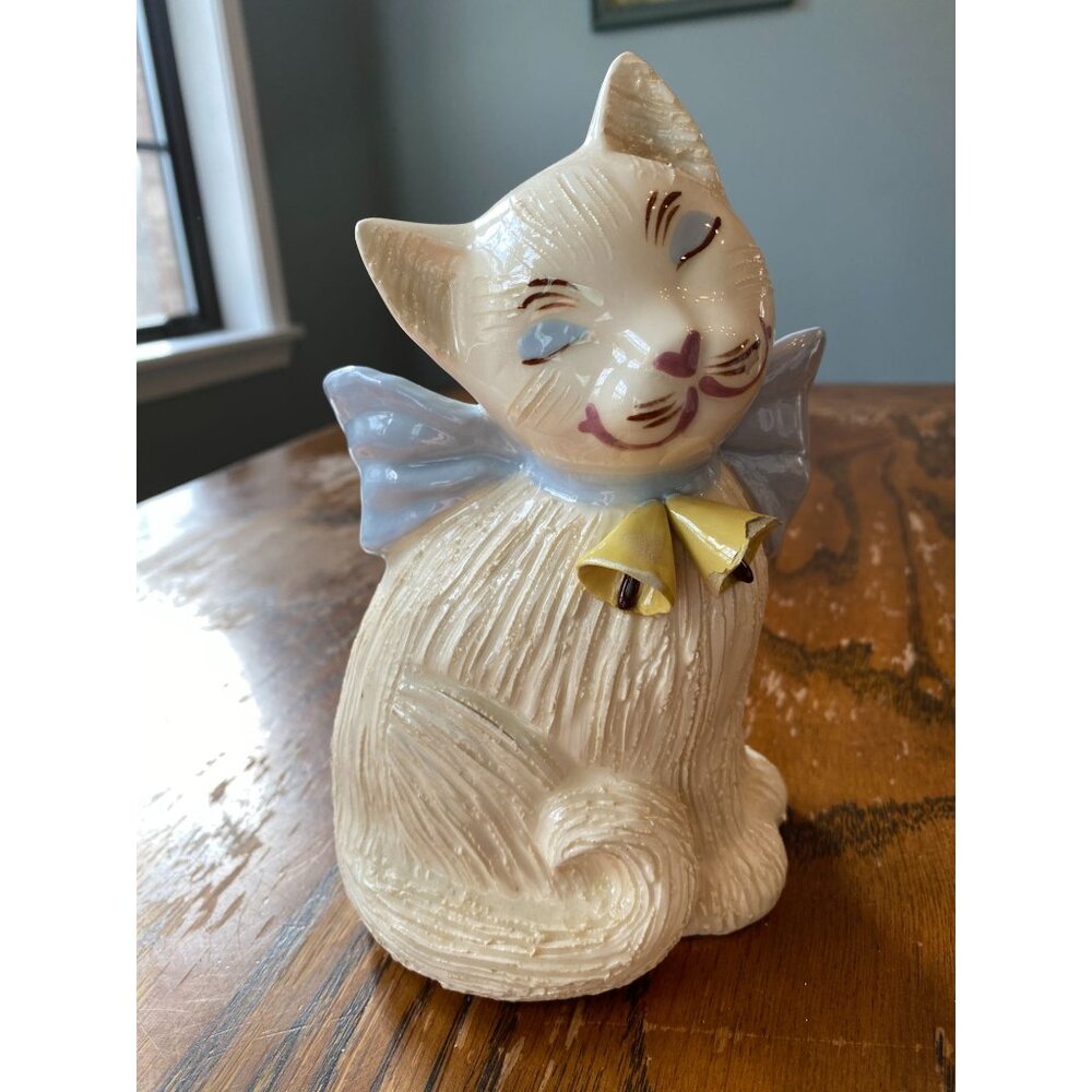Vintage Hedi Schoop Hollywood CA Ceramic Cat Figurine With Blue Bow & Bells
